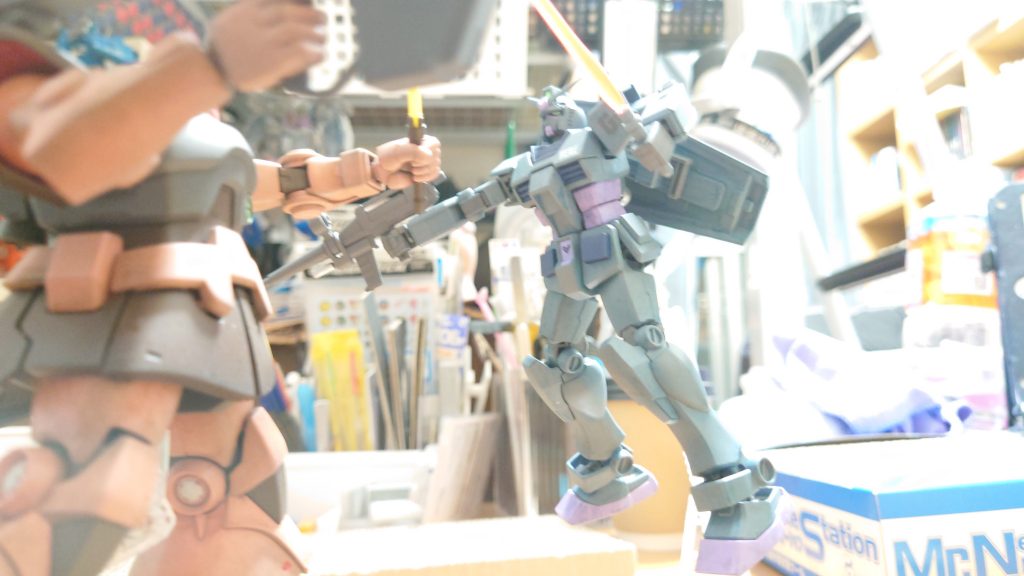 ＨＧシャア専用ドムＶＳＧ−３ガンダム–3枚目/制作者：流民