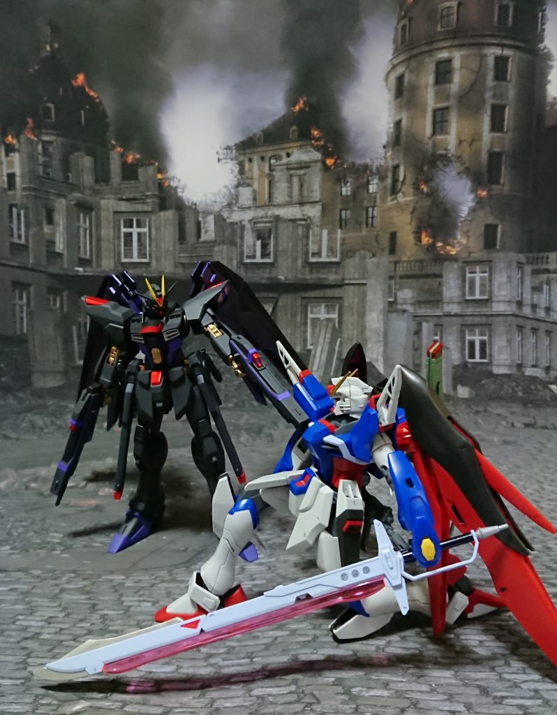 デスティニーとの対決。