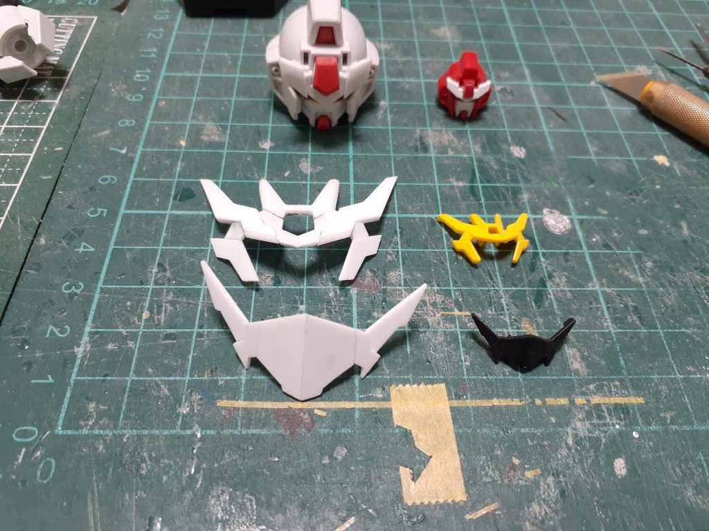 アンテナは勿論キットには無いのでスクラッチ