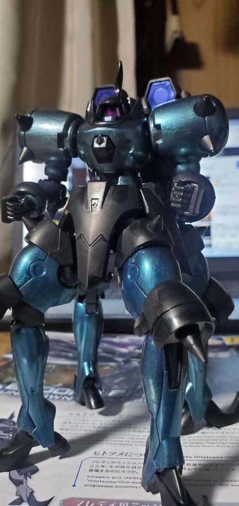 かなり筆ムラがあったのですがこの後細かいところを塗った後につや消しクリアーをかけたらギラギラ感はなくなりましたが目視ではムラが分からなくなり、落ち着いた色になりました