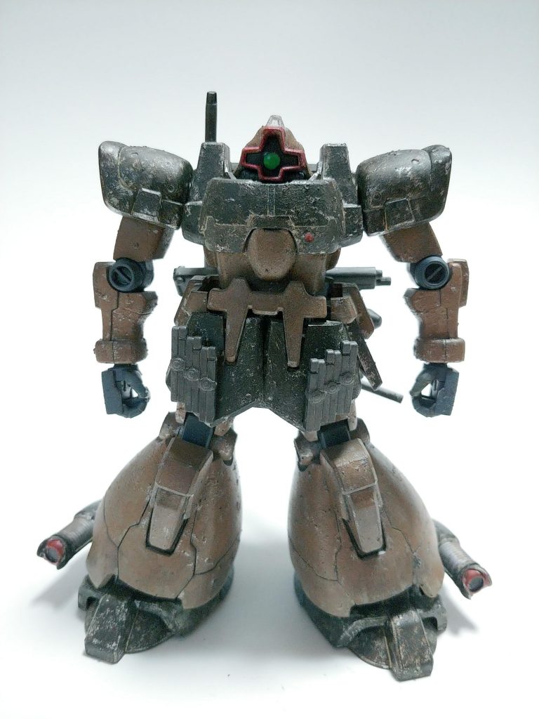 素立ち。下地はシルバーじゃなくて焼鉄色とかガンメタルの方が重厚感出たかも。けどウェザリング自体はまあまあ満足。鋳造仕上げも反省点が見えたし、大変実りのある制作になりました。