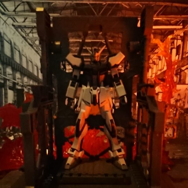 HGCE 1/144 ストライクガンダム(ディアクティブモード)