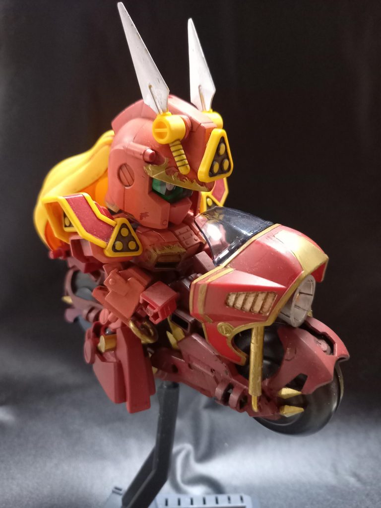 カール　ライト　が苦労しました。換装できるように接着はしてません。