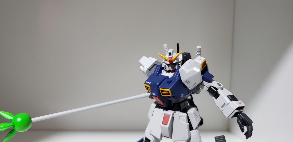 ビームジャベリン装備(背中のサーベル柄取り忘れ)