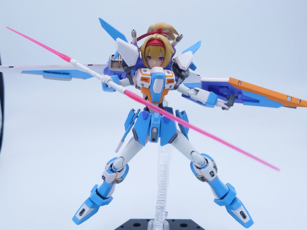 ビームサーベルSEEDと言えばSEED撃ちなイメージがありますが、サーベルをこんなふうに使うのもSEEDくらいじゃないですかね?特殊だと思います