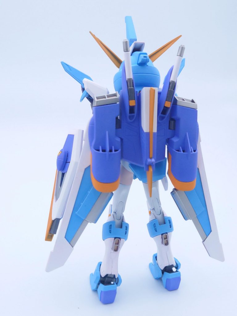 カラーイメージは前回のフリーダムが通常ゆみ兵カラーだったのに対しこちらは蒼衣をイメージしました蒼衣を持ってないので画像とにらめっこしてうなりながら色味を決めていきました