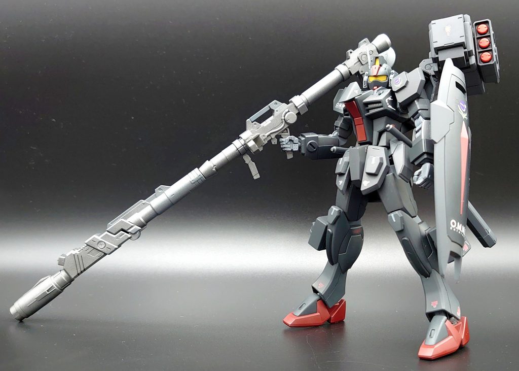 原作のダークダガーLのバズーカも大きかったですが、こちらももっと長くしてインパクト大にしました。