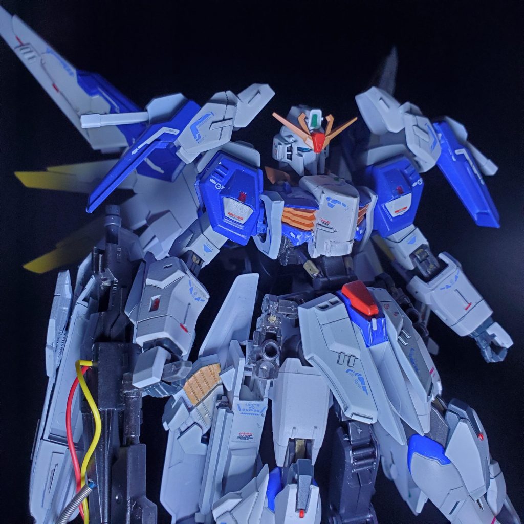 強襲型 スクランブルガンダム–2枚目/制作者：王様がロバ