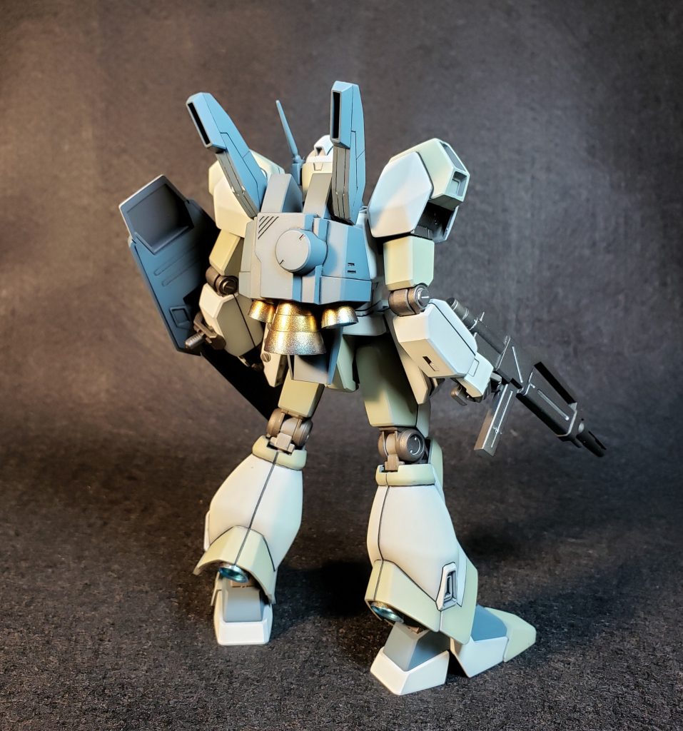 せめてちょっとスジ彫りとかしてあげたらよかった…さみしい背中