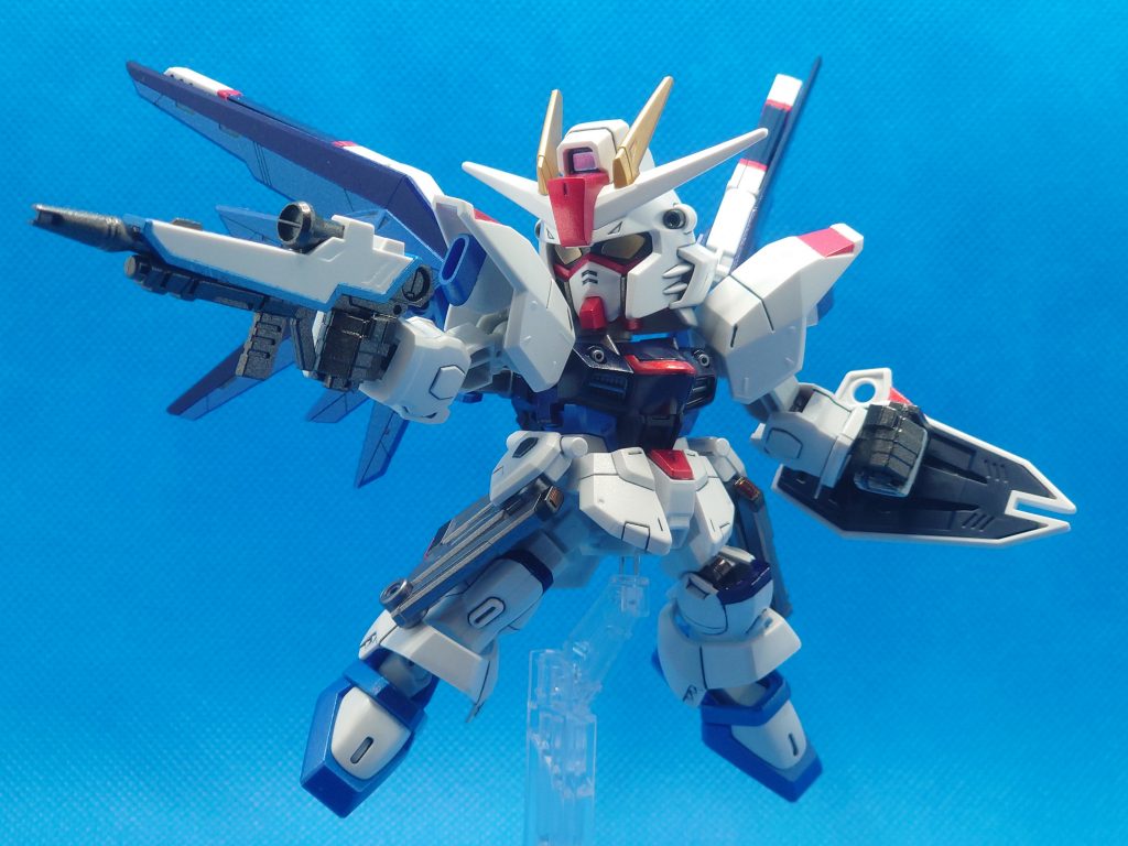 良くできたフィギアぐらいには、なったかな…