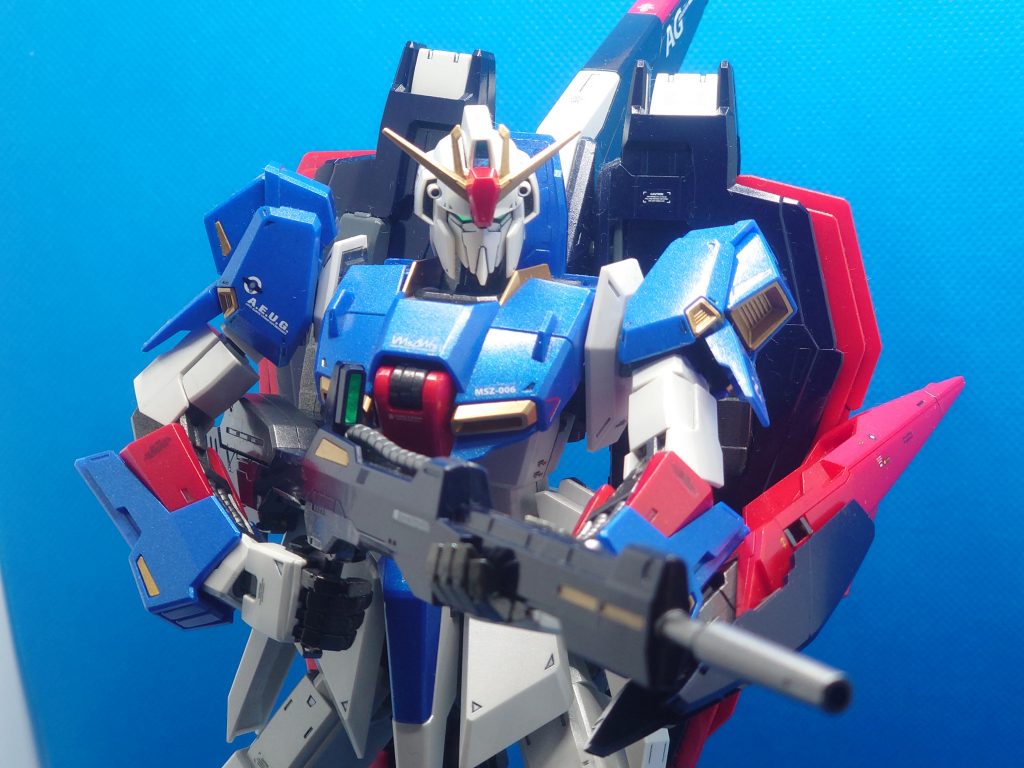 イエロー部分のシールにゴールドを吹いて貼り付けた手抜き仕様です♪