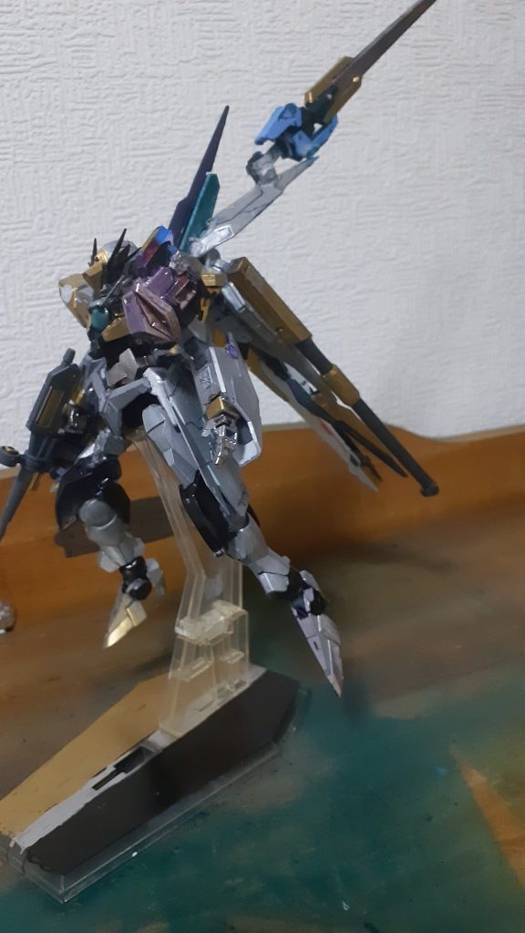 バインダー展開(クアンタムブーストモード) クアンタムシステムを参考に、展開する事で、機動力や、原作でのワープを使えるようにした。もちろん、トランザムも可能。