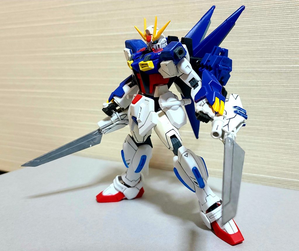 フェイダトンファーは着脱可能となっており、画像のように両手に装備が可能となっています。