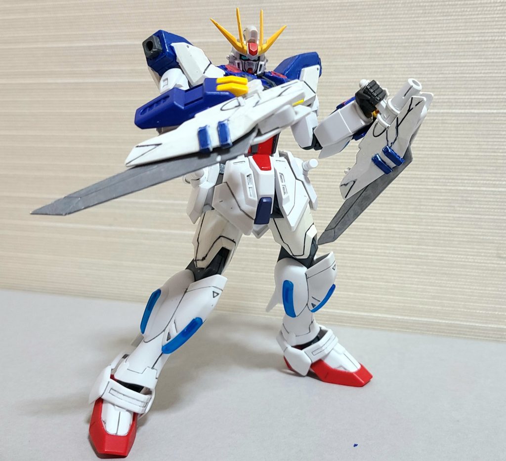 トンファーを装備!陸戦の時はストライカーパックを外して戦う感じになります。