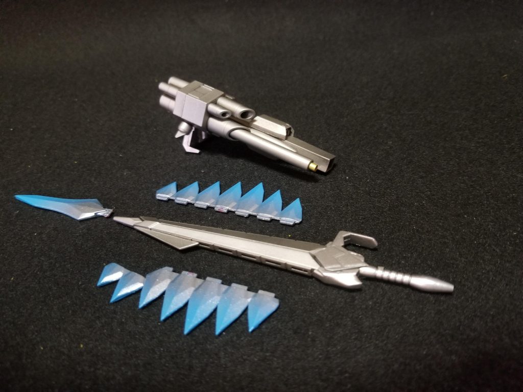 武器上:Gランチャー・ジェミナス下:Gブレード・ルミナリウムGが着いているのはあくまでもトライアそのものではないという理由からです。ランチャー・ジェミナスはウォドムポッドブレード・ルミナリウムはフルクロスのムラマサブラスターから作りました。