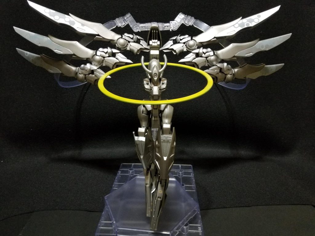 フィールド・インペリウムメインにもなっていますが本機の必殺技ゲームでは5枚の羽ですがせっかくのオリジナルなので6枚にしました。ナノマシンを大量散布し擬似的に月光蝶みたいなことを起こせる。