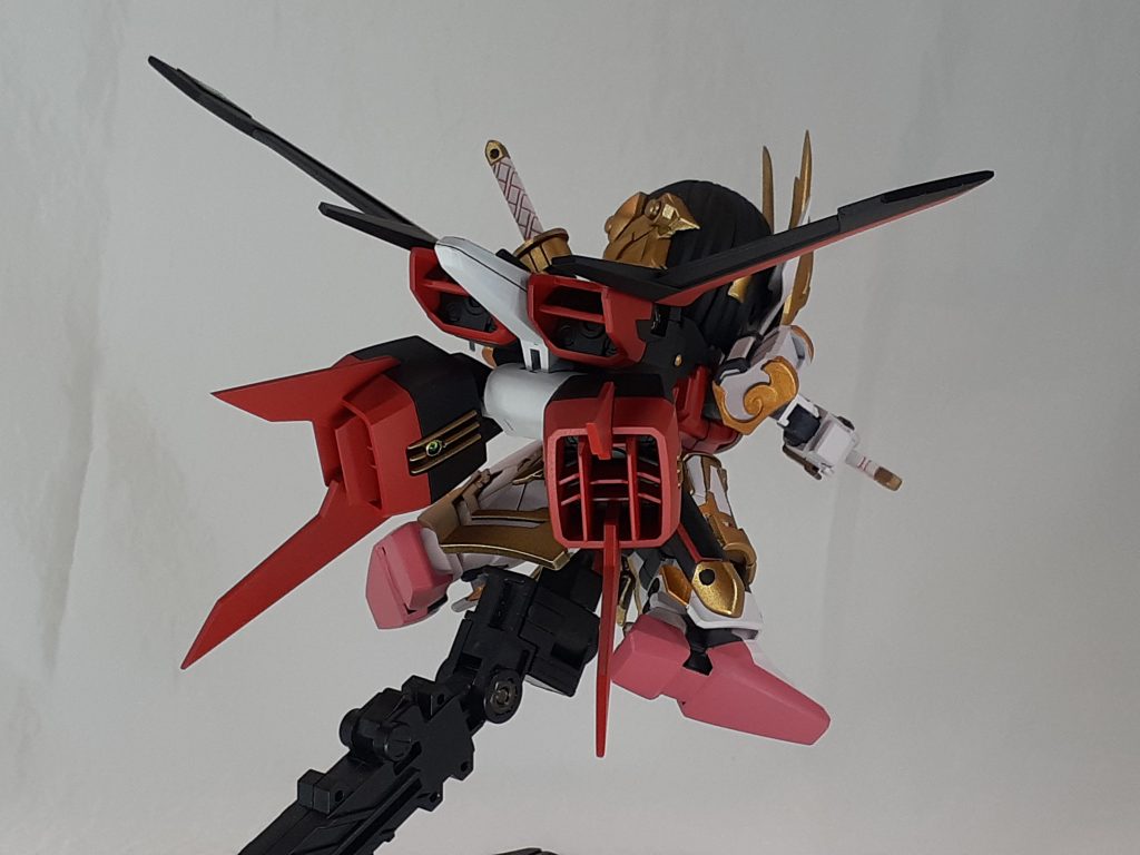 女武者ストライクルージュ–2枚目/制作者：やすしおすし