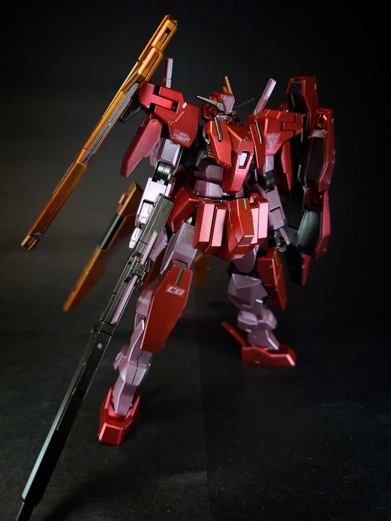 フォロスクリーンバックパックに格納されている精密射撃用の装備。あらゆる情報を高速で計算し、マイスターに伝える。その正確なデータと高確率の事象予測から、命中精度は極めて高い。トランザム起動時にのみ使用可能。換装ケルディムガンダム サーガに換装可能。