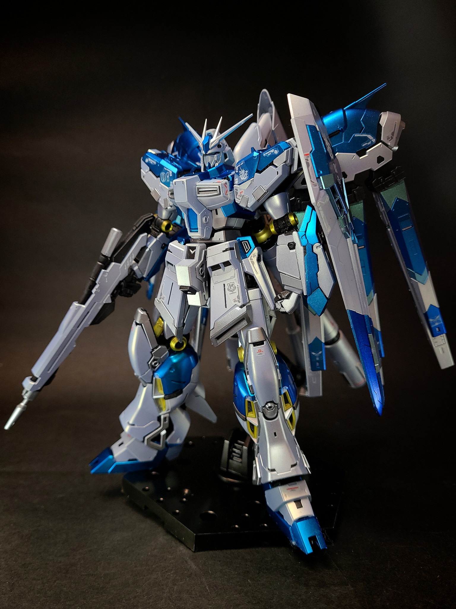 ガンプラ RG 1/144 Hi-νガンダム 塗装完成品 - プラモデル