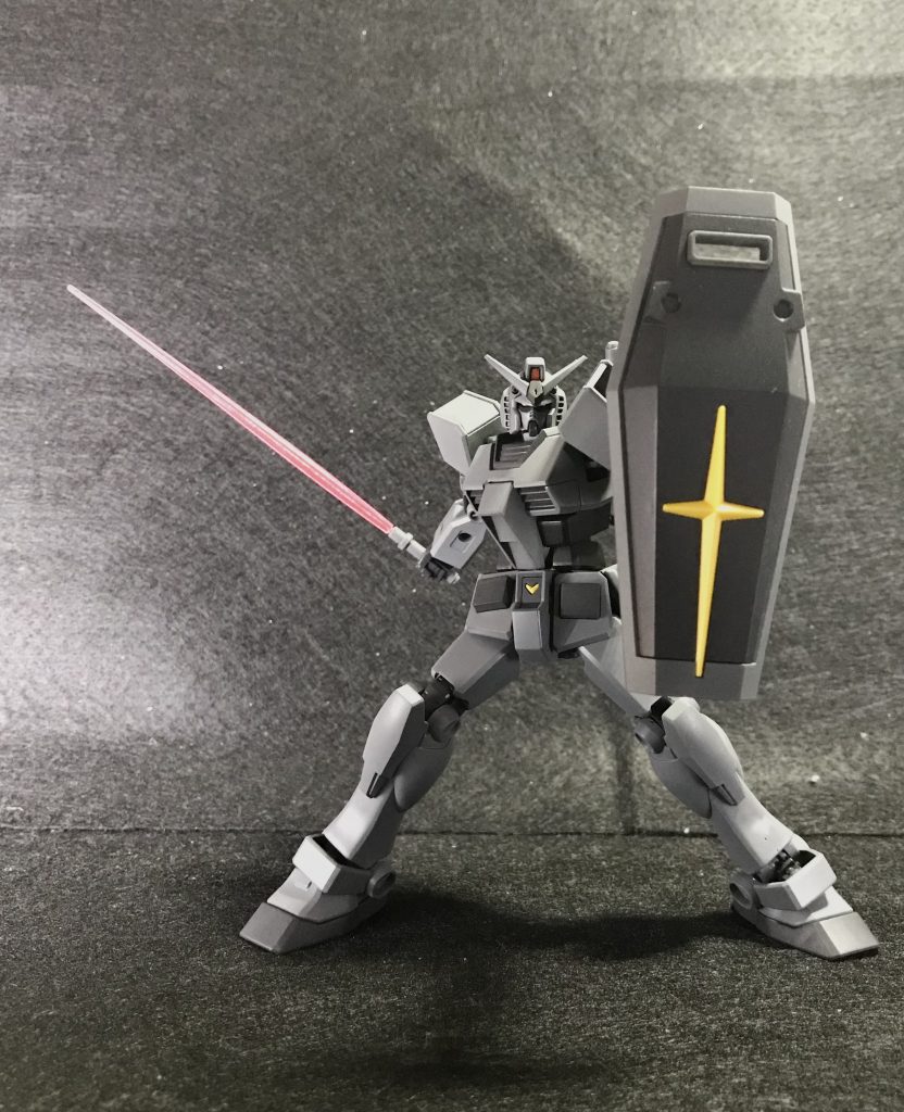 ちなみに今回もサフレスで作ってみました☝🏻下地にシルバーを使ってみましたが、やはりサッと拭いてすぐにキットの色を隠してくれる隠蔽力！その上から黒→本体色と重ねました☝🏻