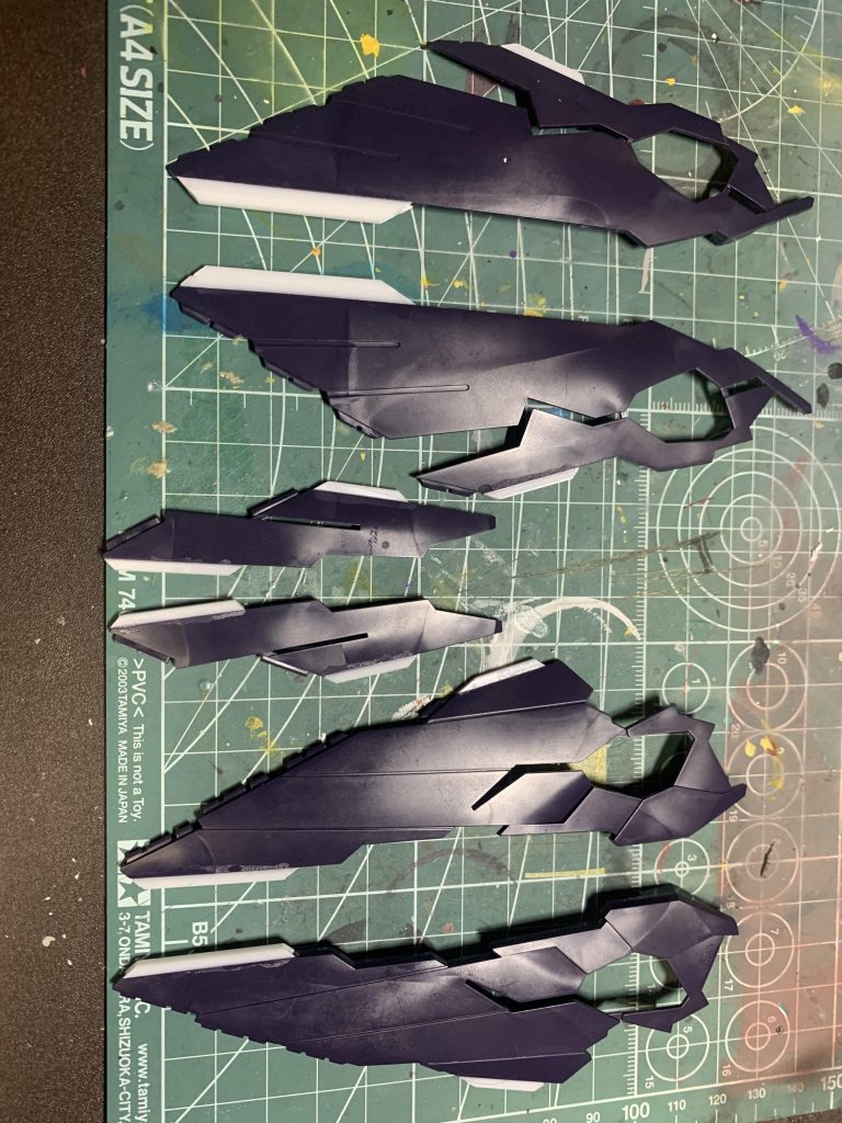 少しだけマント部を増やしてます