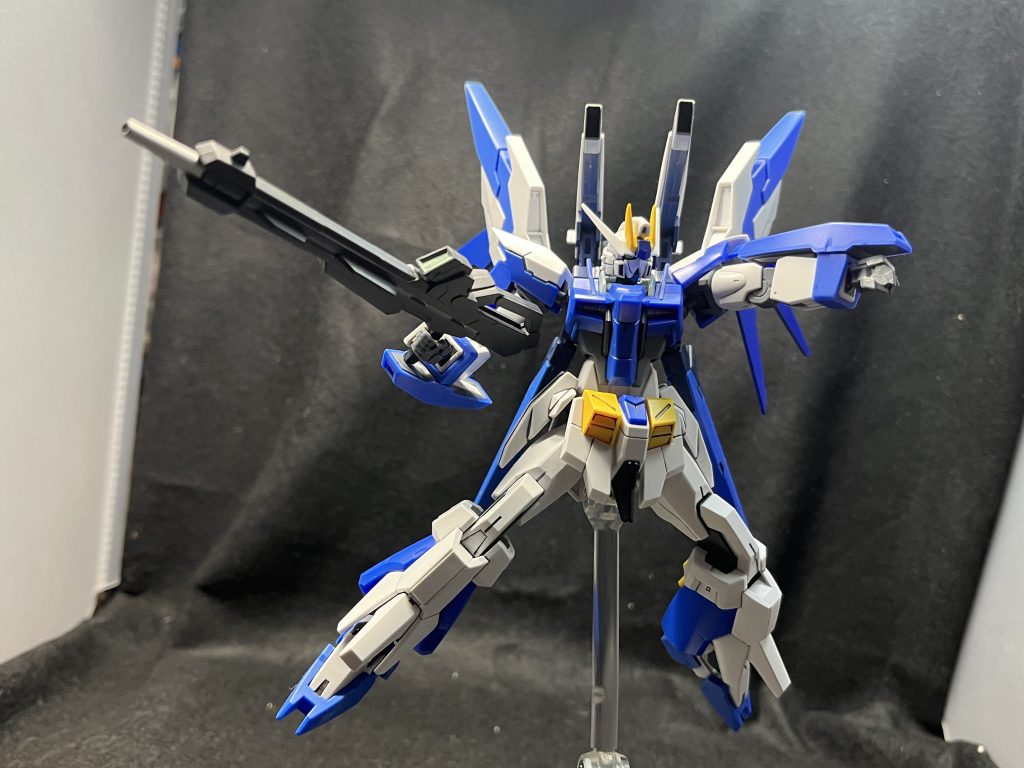 ビームトンファーは出力変化でビームマシンガンとして使用可能。2連装高エネルギーキャノン【バルゾルデ】エネルギースマートライフルと同等に出力等が強化されて、イルシオンの時よりも使い勝手が向上した。