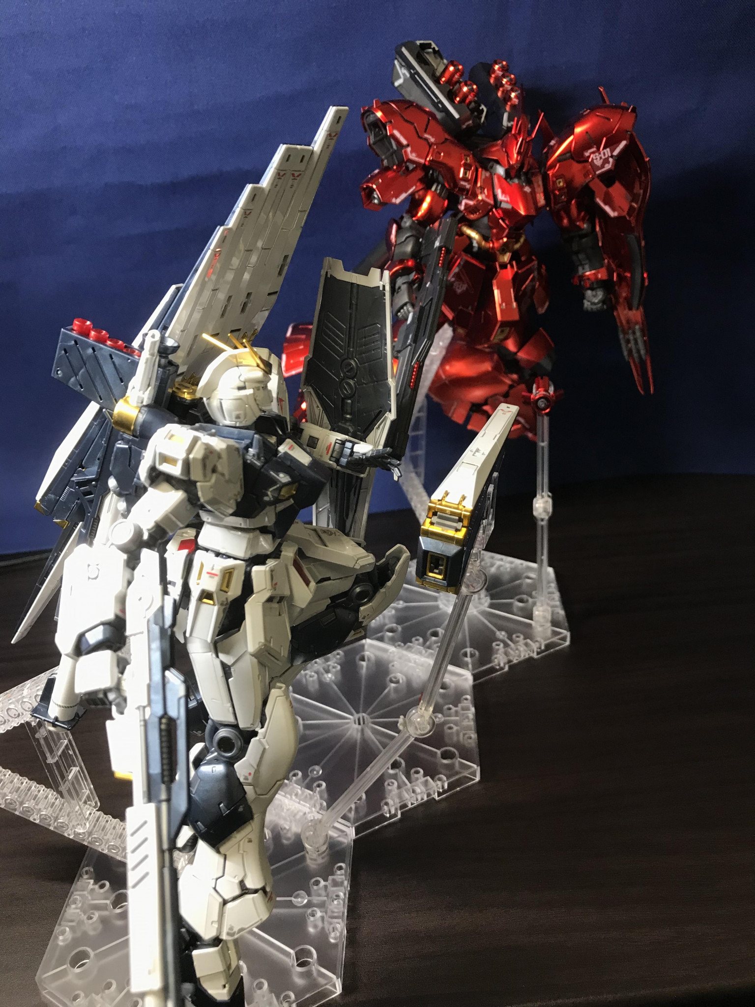 人気定番HOTガンダムベース限定　RG サザビー／ジオング ／ νガンダム・ニューガンダム／Hi-νガンダム　クリア／ノーマル　10体セット 機動戦士ガンダム