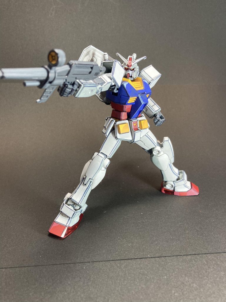 エントリーグレード思ったより動きます。けど、固い。我が家にはこのグレードが3機もいます。