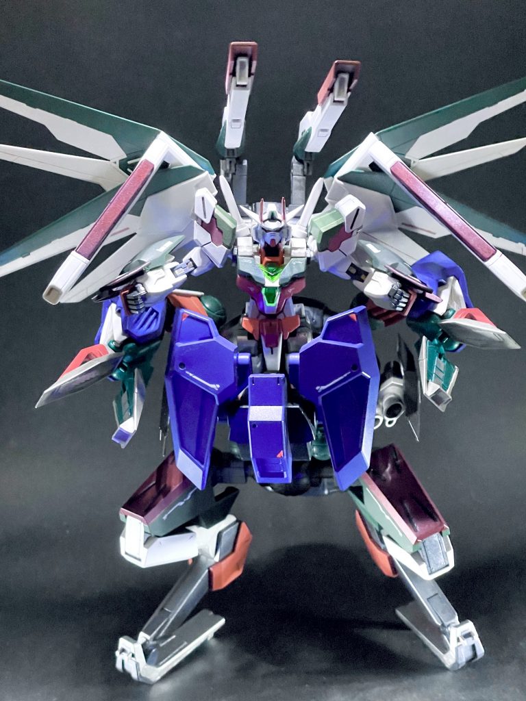 パッと見でデビルガンダムのような禍々しさが伝われば嬉しいです。