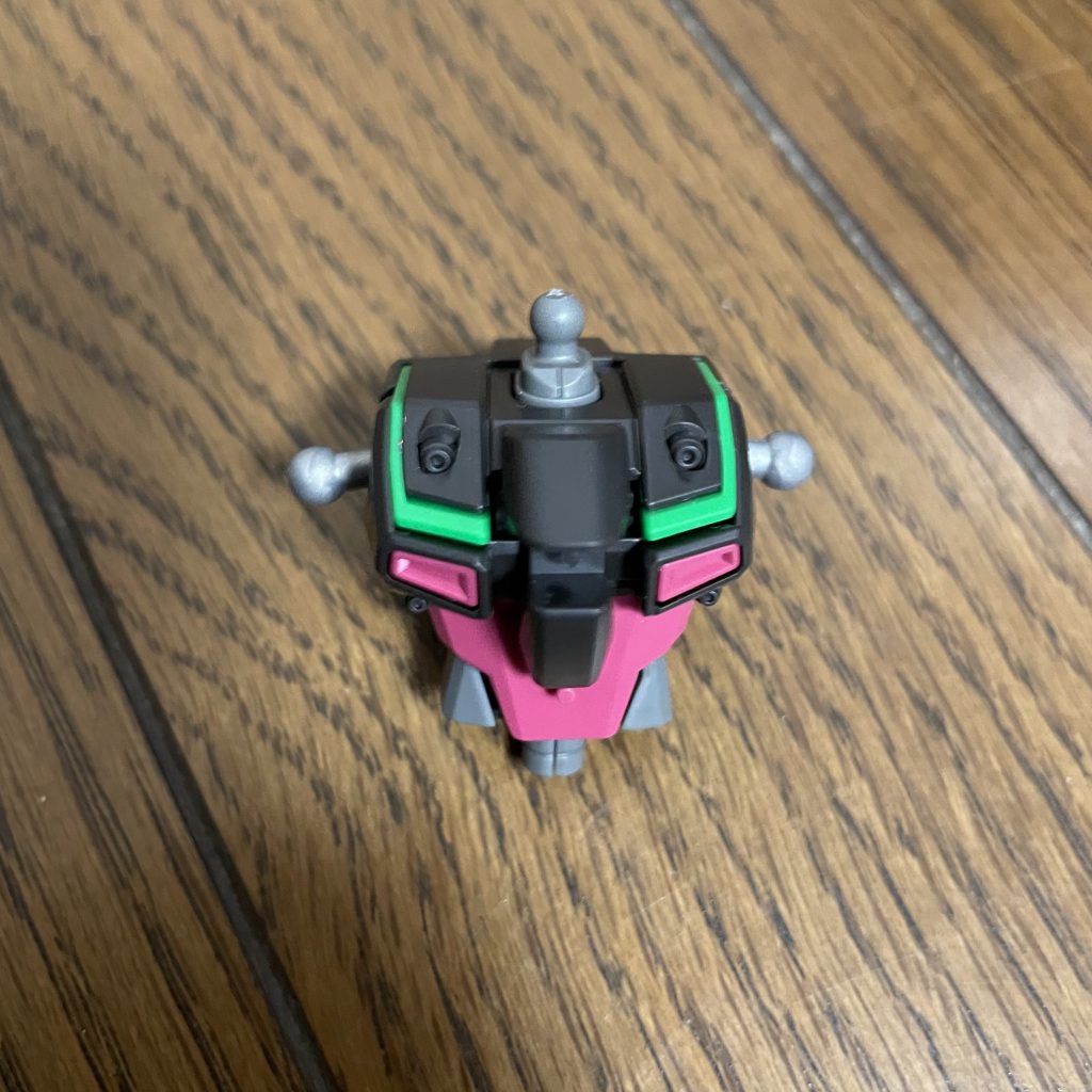 　説明書を見ると、今回もボディから作るようでしたので、ボディから作りました！！