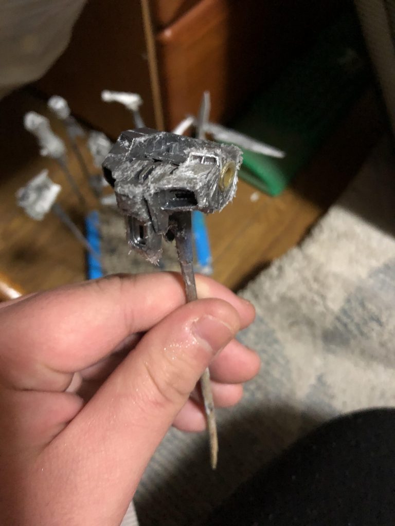 結晶塗装初めてでしたがこんな感じで結構上手く行きました。今後またどこかでこの手法は使うかもです