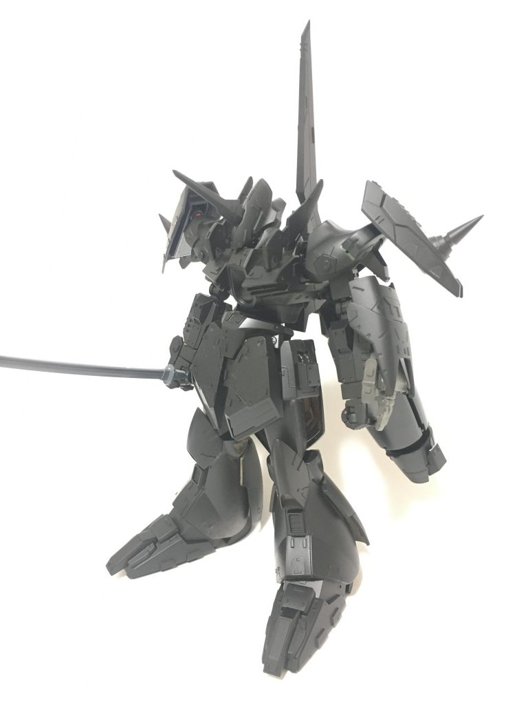 サフ状態です。やっぱりなんか、サフ状態が一番カッコよく見える気がします…笑