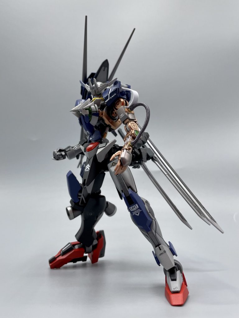コンセプト（リペアⅣを見た時の感想）として…・左腕のアシメカラー！・セブンソード！！そして2本を腰部に装備する！・スタイリッシュに仕上げるで制作をしました( *´罒`* )