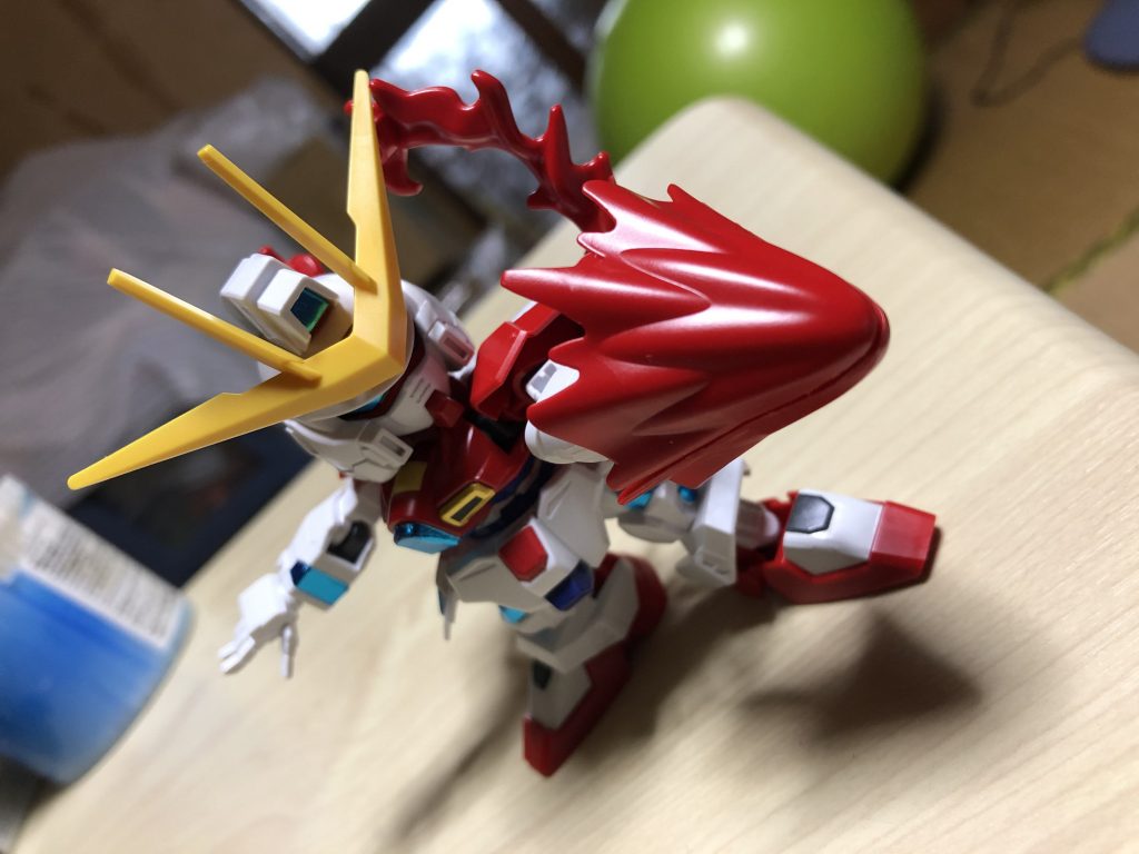 素組。炎のエフェクトは手と足に接続可能です。