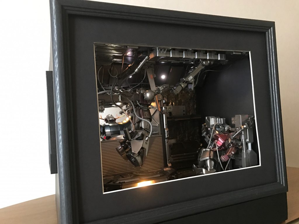 全体としてはこの様な箱に収まっています。