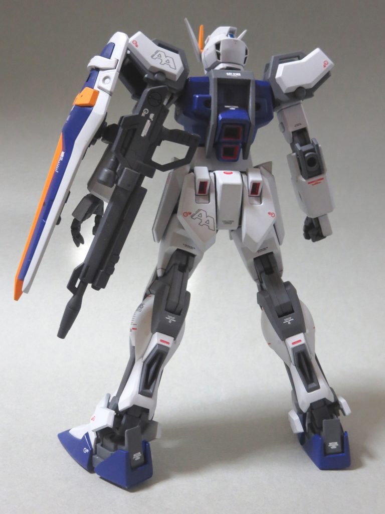 ビームライフルは盾にマウントできます。