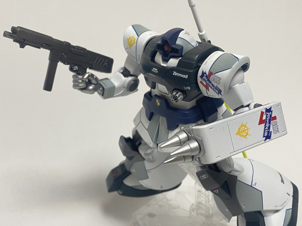 個人的にはMMP-80マシンガンとスパイクシールドはドムにも似合う装備だと思ってます。技術試験隊に配備されたら、目眩しにしか使えない拡散ビーム砲はガトリングになっちゃうと思うのですw