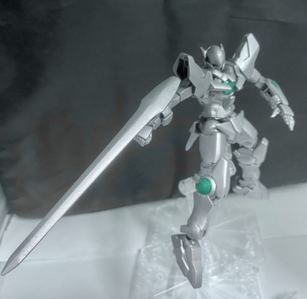 これだけ別キットであるゼイドラのソードを。