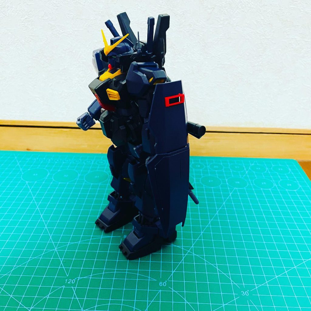 シールドの色合いもいい感じです!!