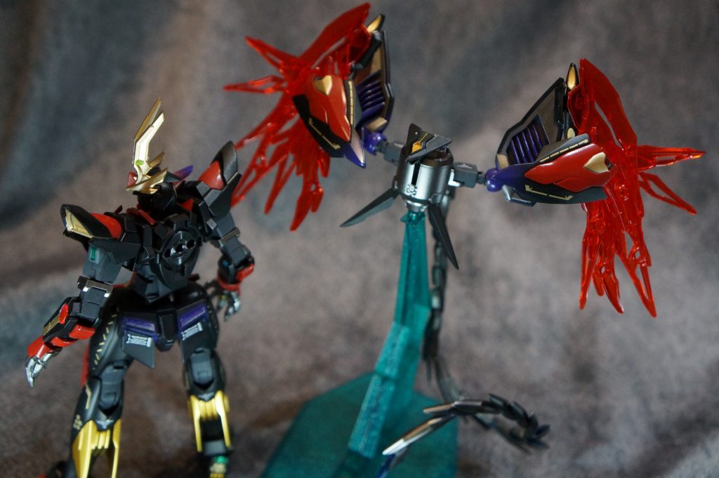 リーヴェンガンダムとの合体シークエンス。ダークヒーローを演じていたが、ブレイズガンダムへのリベンジを果たすためダークネスブレイズガンダムとなり、修羅と化す。