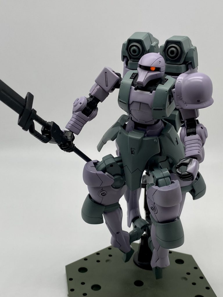 名前は四本足でザクⅠ4Rとしました。