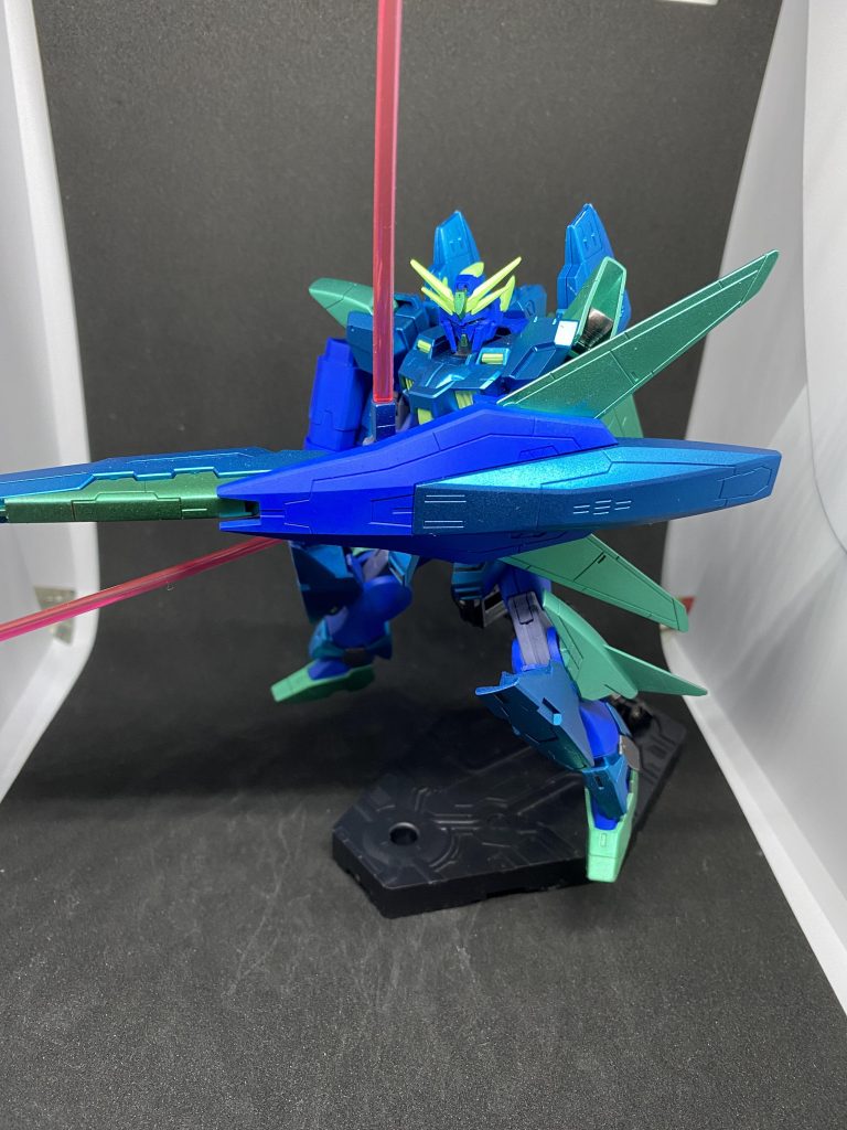塗装してみて主人公機っぽい色ではないなと思いましたが、自分好みに塗装出来ました