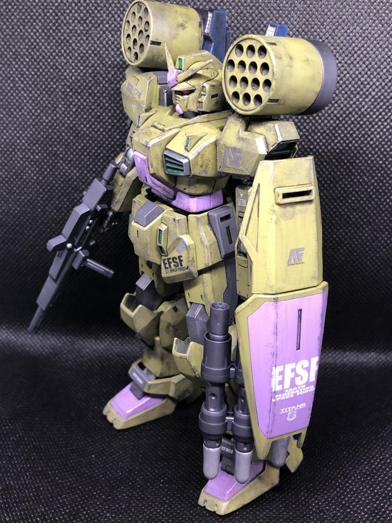 コトブキヤのウェポンユニットをテキトーにつけました。