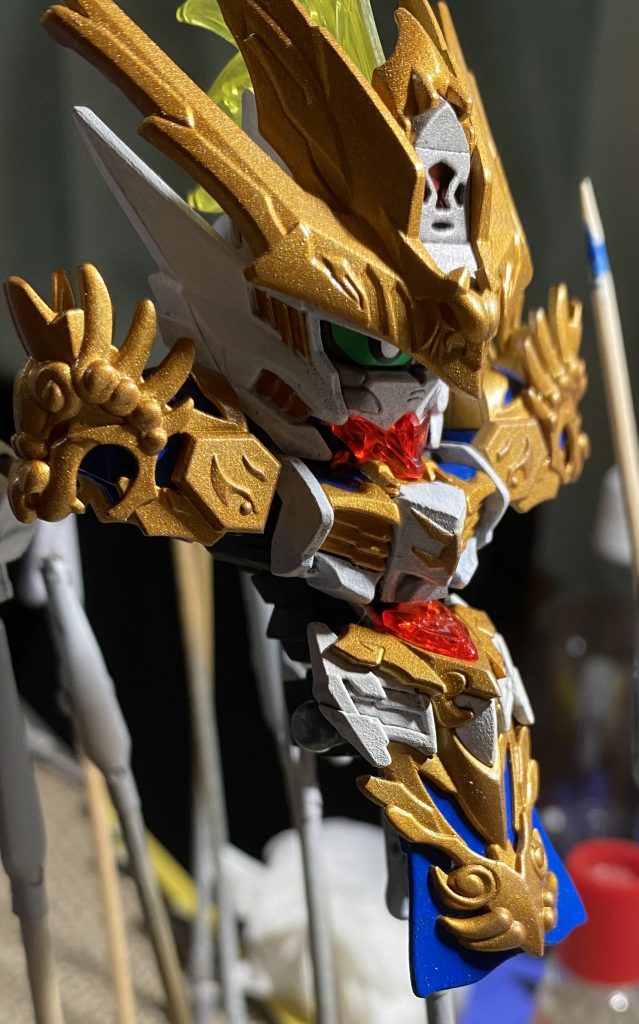 覗き込まないと顔が見えないw