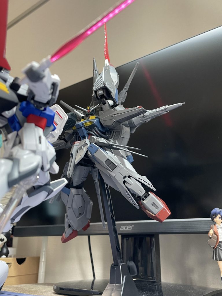 友情出演のhgceストライク