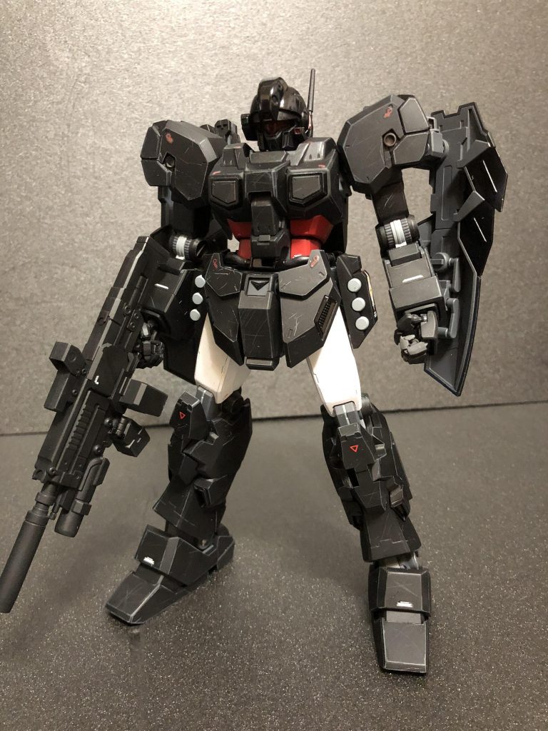 フォワード機として盾になる為にダブルバインダーにしてます。