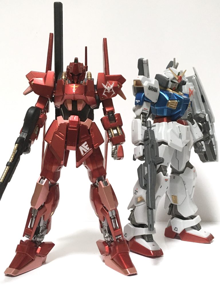 先日作ったmk-2と。性能的にイマイチな2機ですが、個人的にはこのコンビ大好きです。それでは良いお年を！