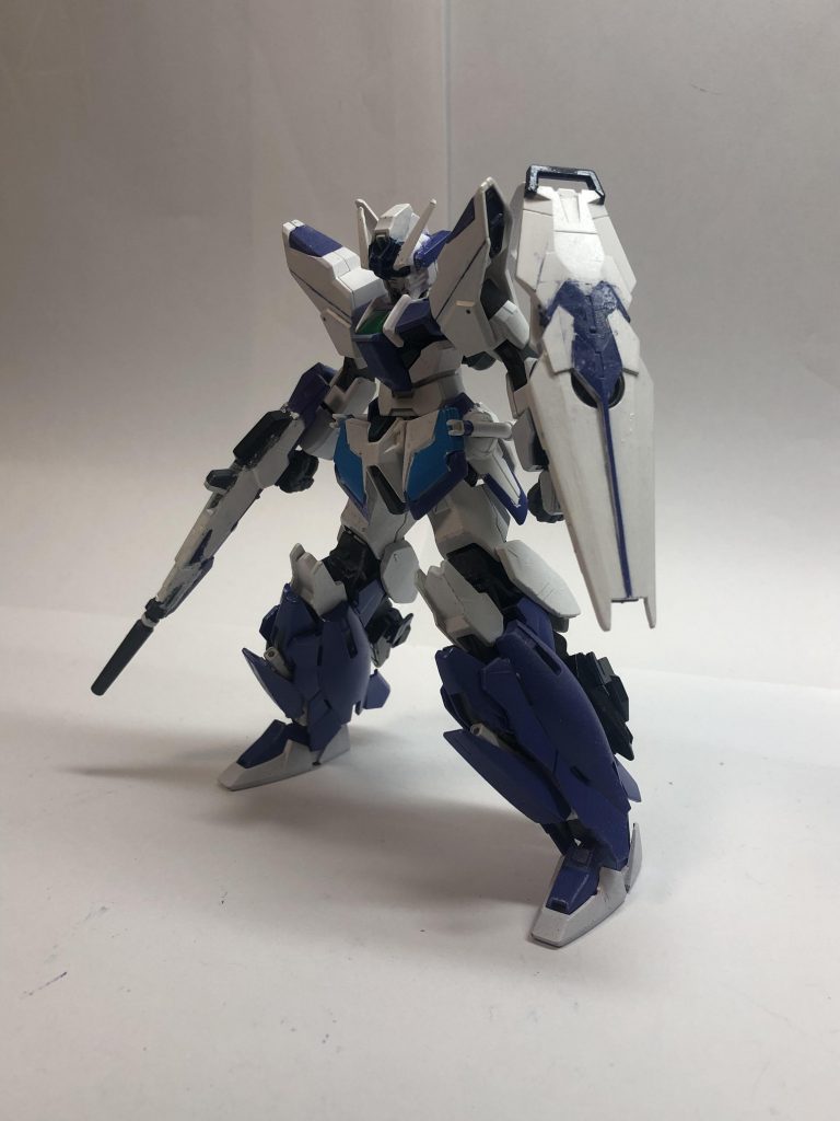 現段階でのフル武装。と言ってもライフルとシールド持っただけですが.....