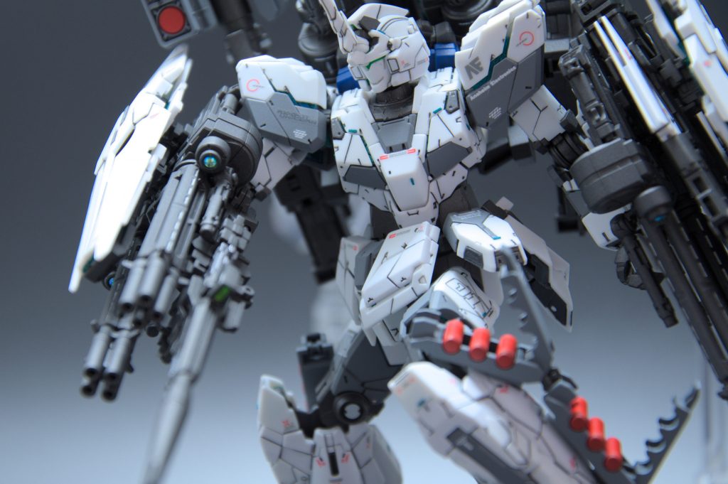 3個1セットのハンドグレネードは切り離して独立させました。ここだけ。