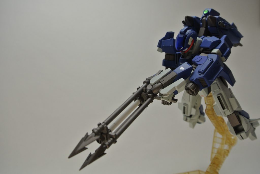 海中で静かに狙いを定めてるイメージ...